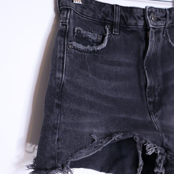 ZARA High Rise Cut Off Shorts Black Stone Washed Distressed Denim Women's 2 - Picture 4 of 9